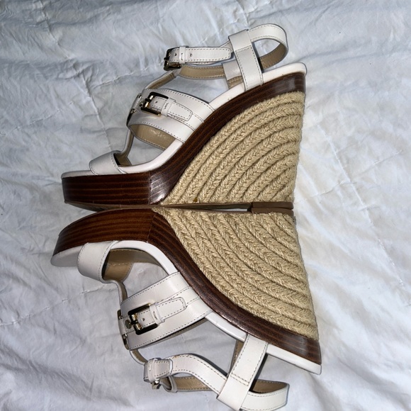 Michael Kors - Mackenzie Wedge Sandal eggshell white size 7.5 Open Toe platform - Picture 6 of 15